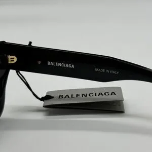 Balenciaga | Accessories | New Bb234s 00 Balenciaga Square  display picture 1